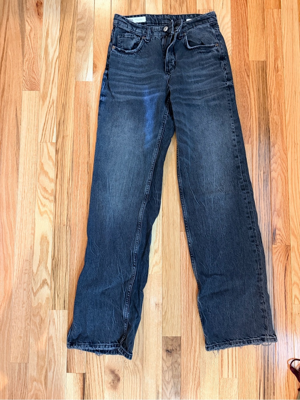 Zara Straight-Leg Dark Wash Jeans - Black